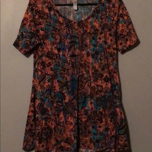 LuLaRoe shirt